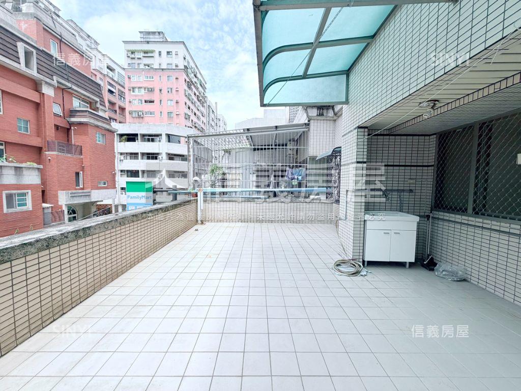 新案！中港世紀紅三房車位房屋室內格局與周邊環境