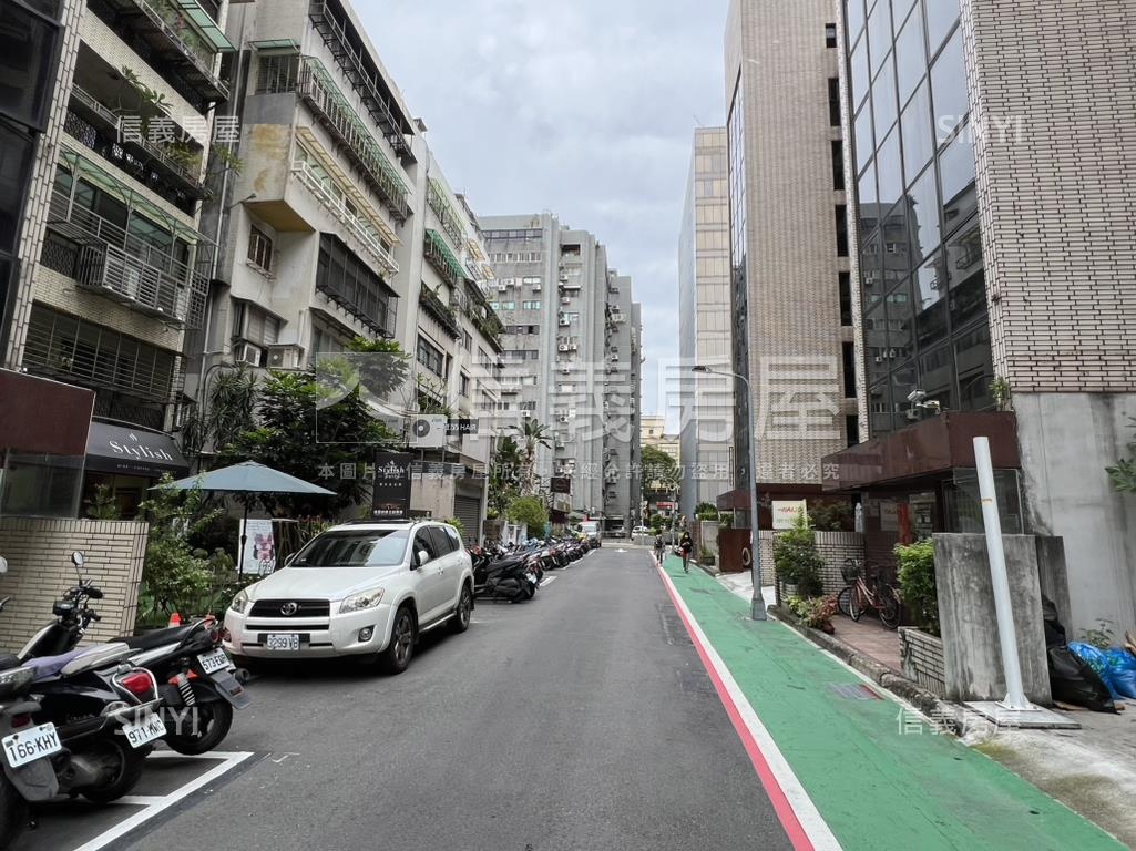 中山國中捷運住辦方便停車房屋室內格局與周邊環境