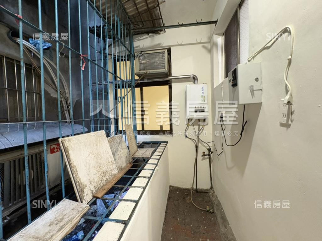 民安路上公寓大空間四房房屋室內格局與周邊環境