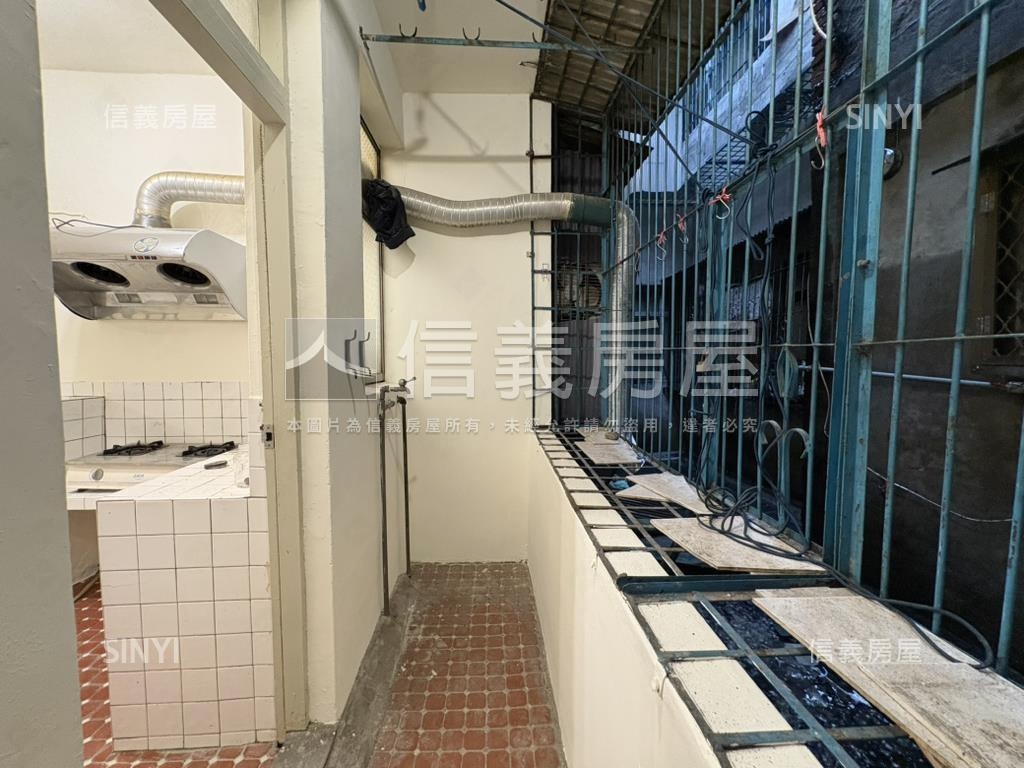 民安路上公寓大空間四房房屋室內格局與周邊環境