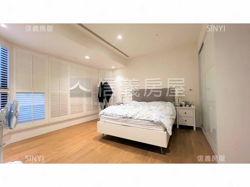 國泰精緻四房雙車位房屋室內格局與周邊環境