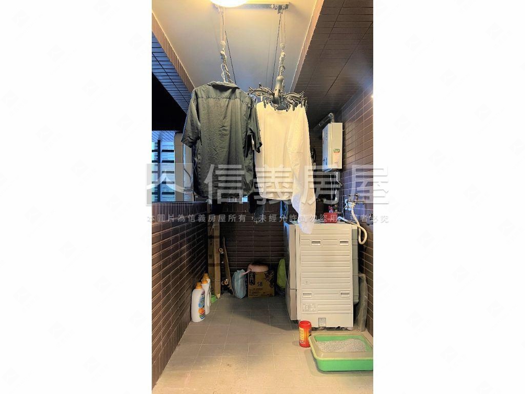 國泰精緻四房雙車位房屋室內格局與周邊環境