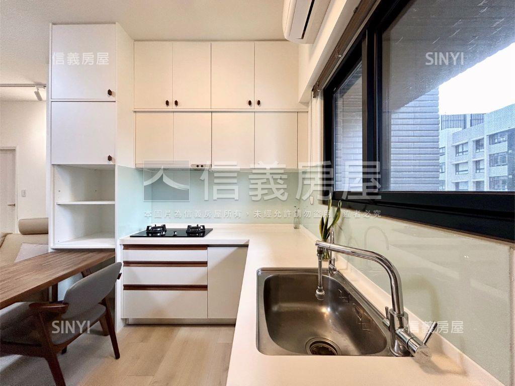 水公園裝潢美兩房房屋室內格局與周邊環境
