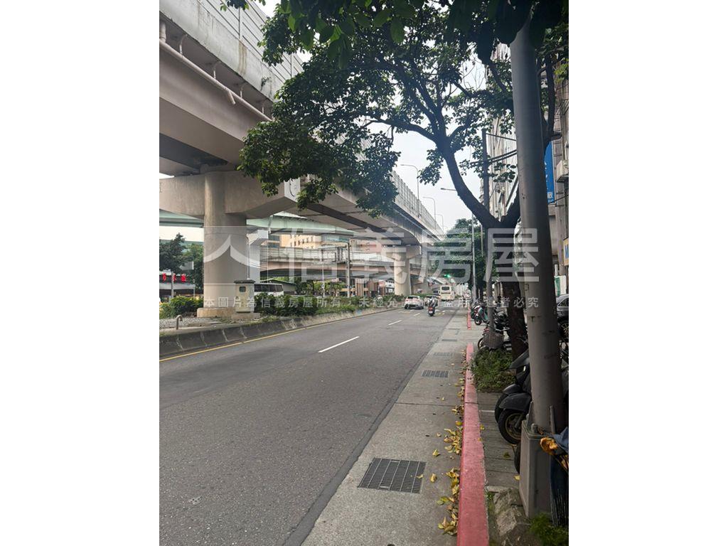 市府大巨蛋高樓美廈房屋室內格局與周邊環境