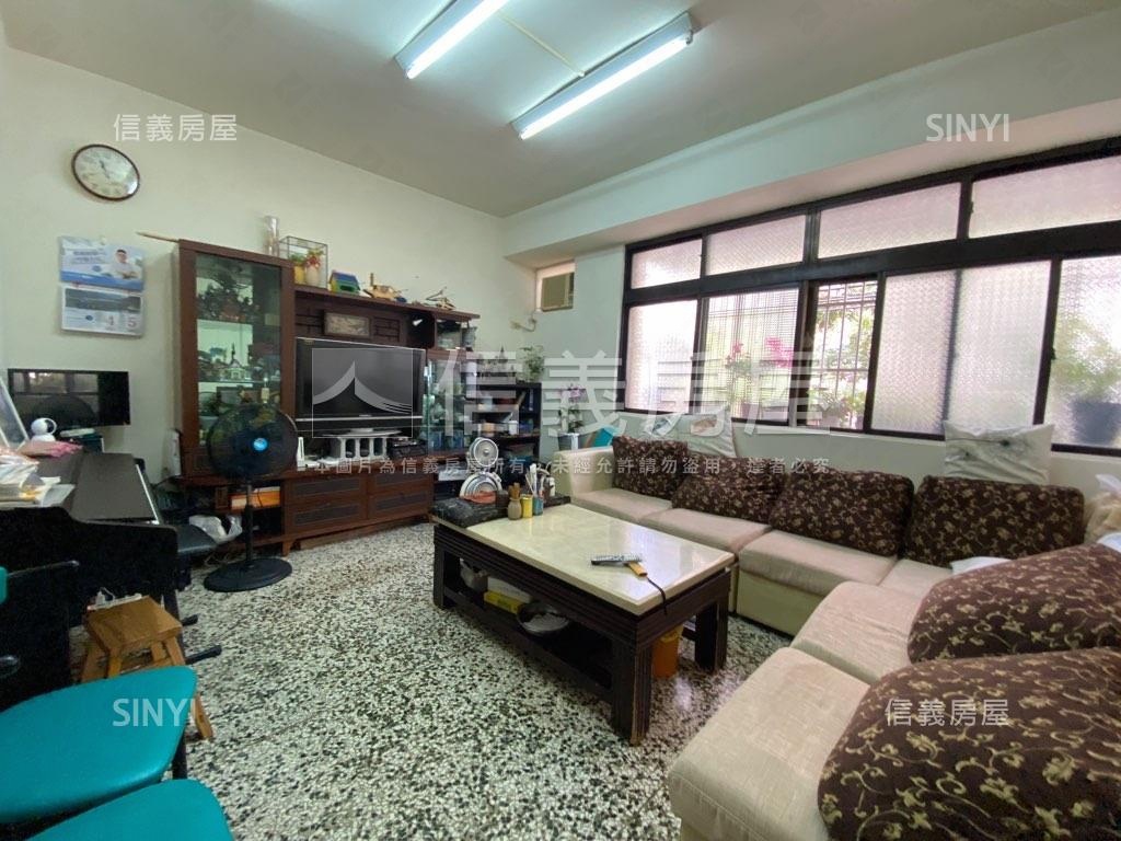 正松竹路吃市透天店面房屋室內格局與周邊環境