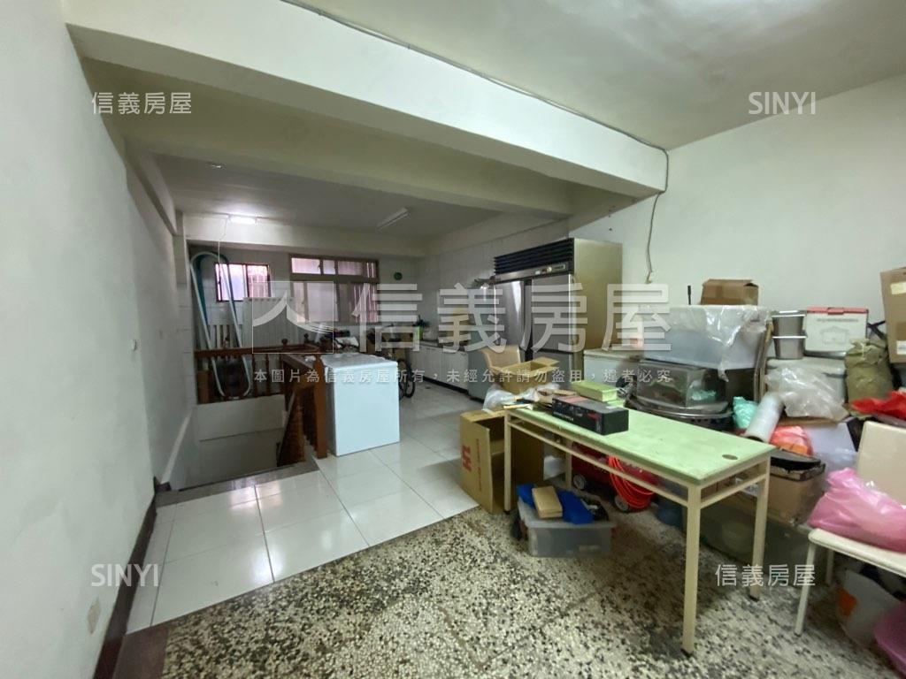 正松竹路吃市透天店面房屋室內格局與周邊環境