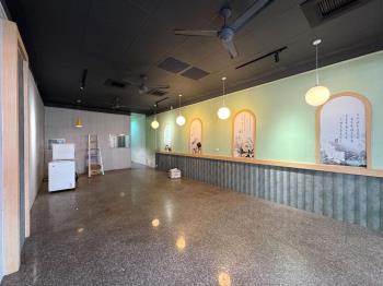 正松竹路吃市透天店面