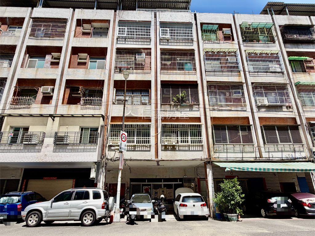 正義路騎樓透天房屋室內格局與周邊環境