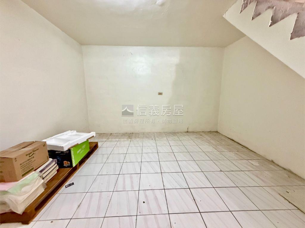 正義路騎樓透天房屋室內格局與周邊環境
