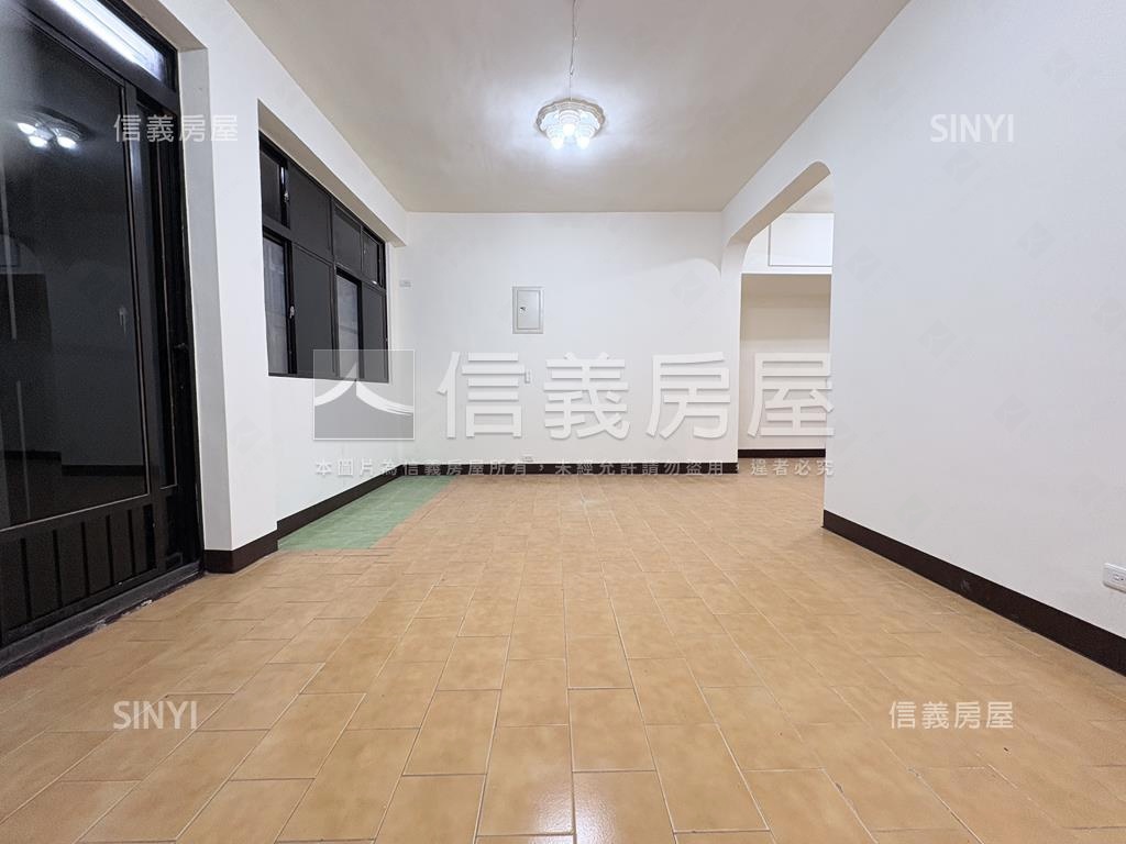 近重劃區舒適一樓房屋室內格局與周邊環境