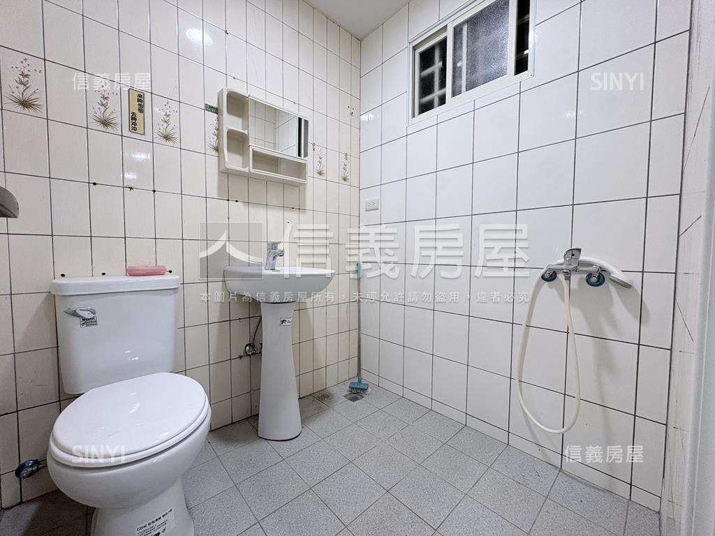 近重劃區舒適一樓房屋室內格局與周邊環境