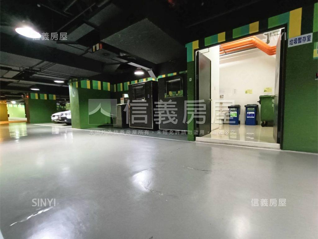 京城樂活高樓４房平車房屋室內格局與周邊環境