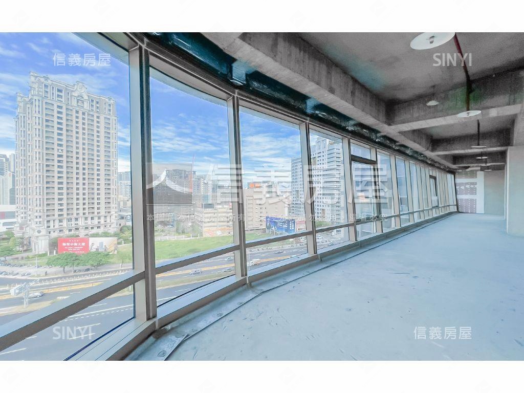 ＴＯＰ１角間頂級商辦房屋室內格局與周邊環境