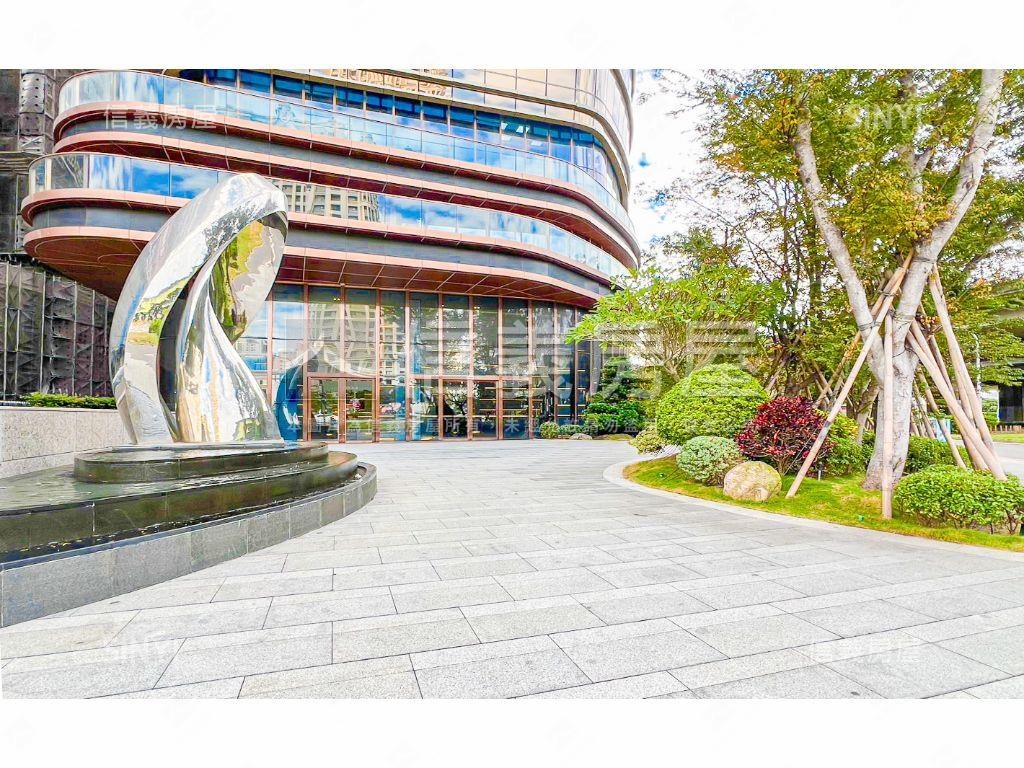 ＴＯＰ１角間頂級商辦房屋室內格局與周邊環境