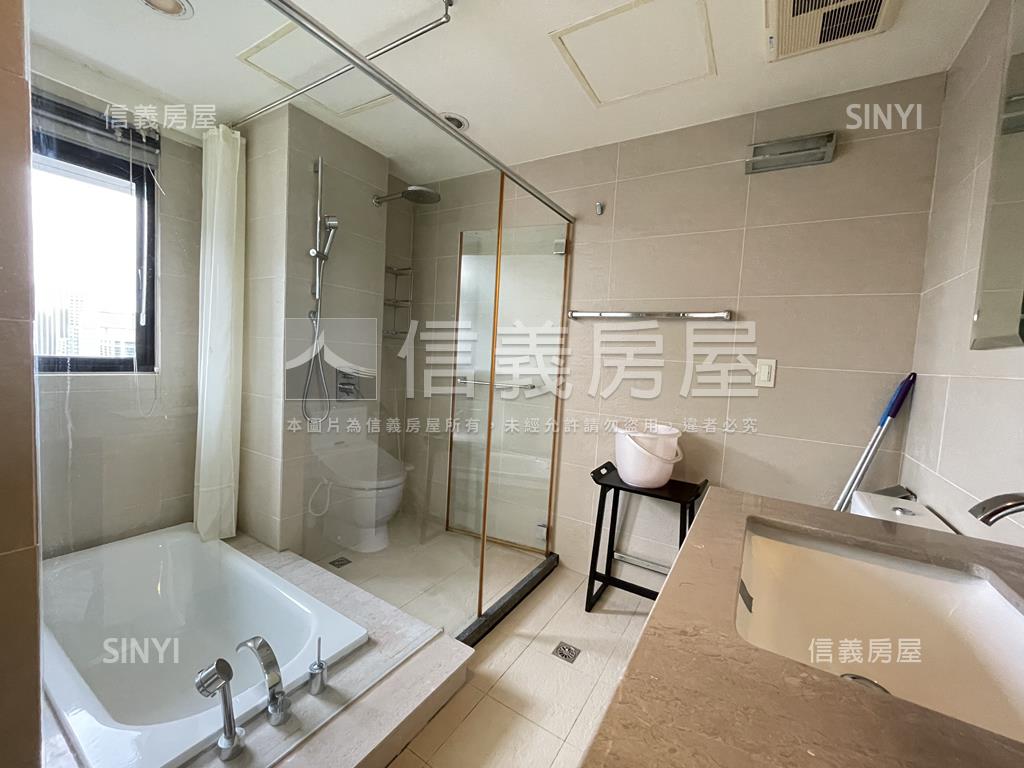 遠雄首席後棟高樓房屋室內格局與周邊環境