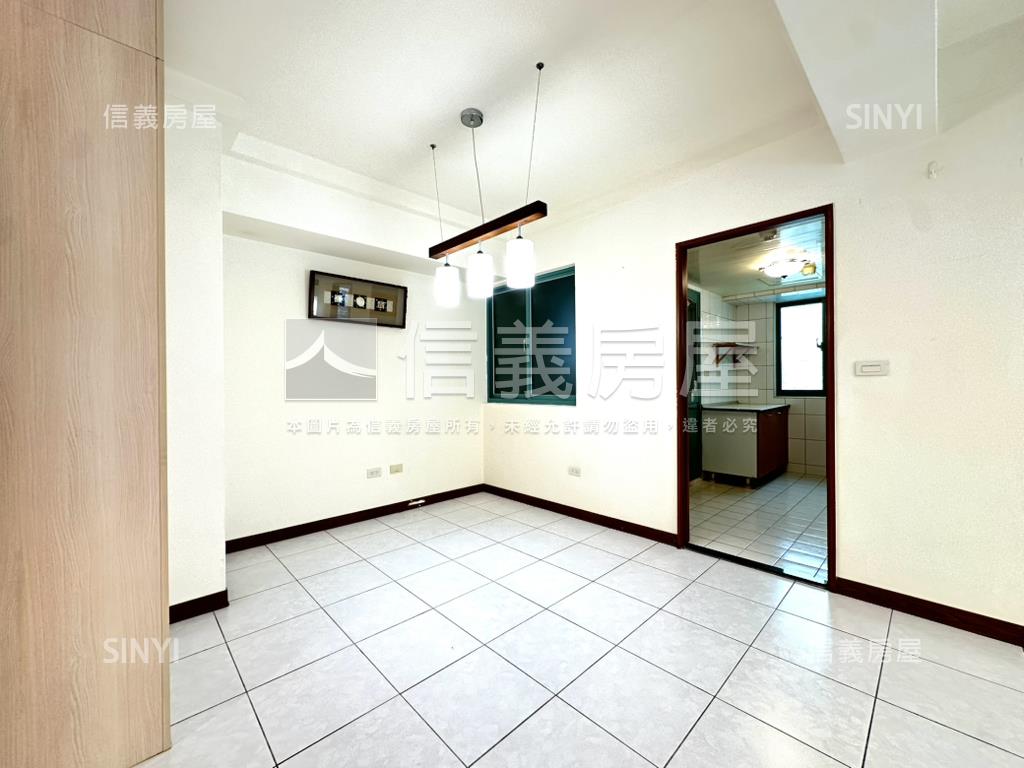 華麗大空間鋼骨電梯四房房屋室內格局與周邊環境