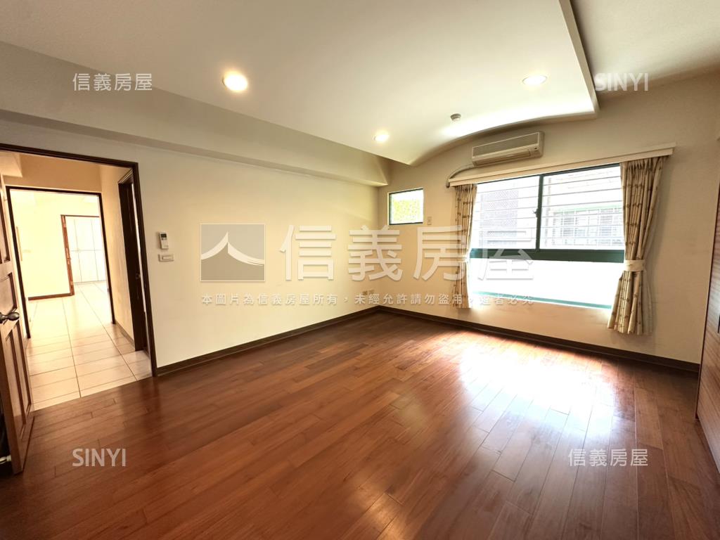 華麗大空間鋼骨電梯四房房屋室內格局與周邊環境