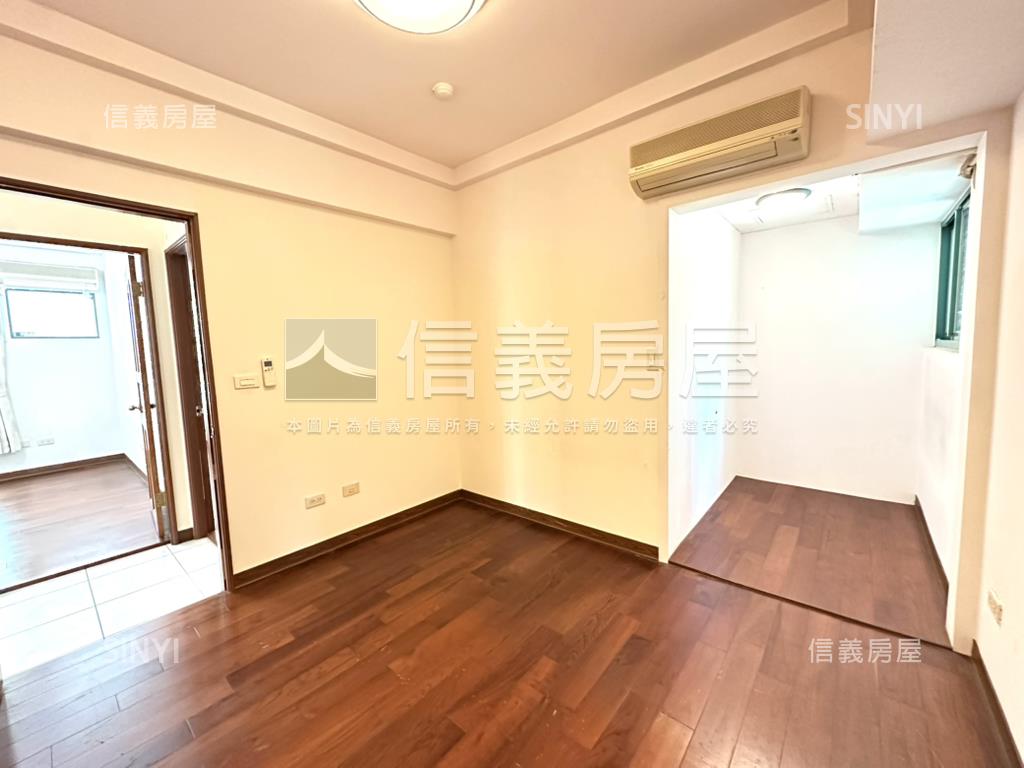 華麗大空間鋼骨電梯四房房屋室內格局與周邊環境