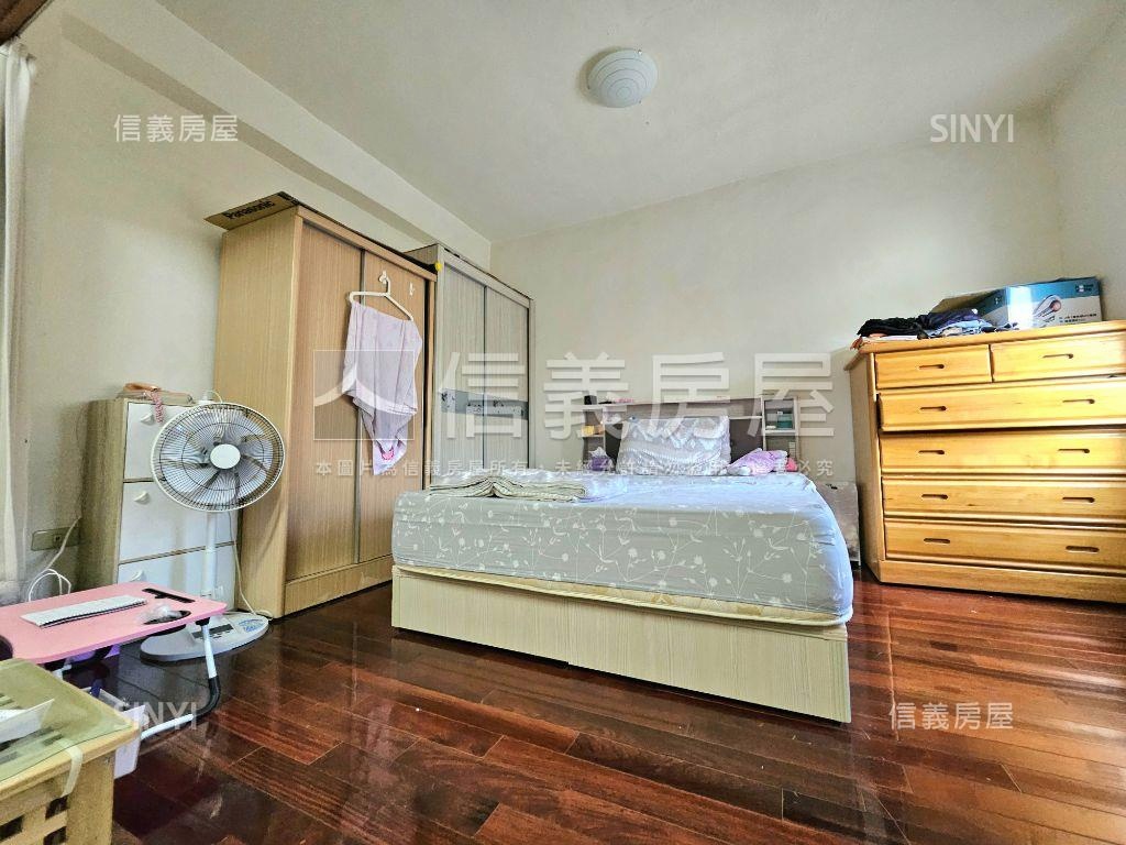 大里｜約３０坪大地坪透天房屋室內格局與周邊環境