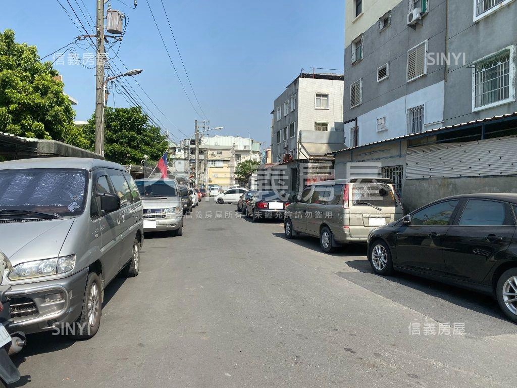 鳳山區既成巷道土地房屋室內格局與周邊環境