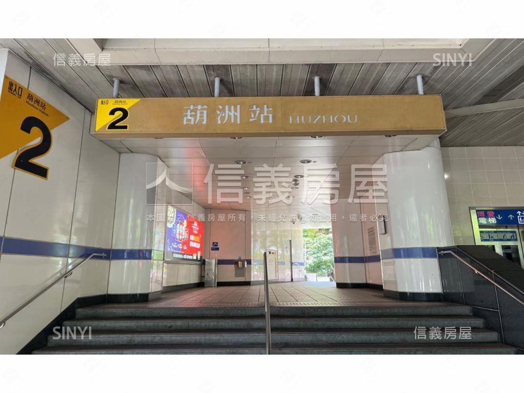 近捷運麗湖商圈面寬金店面房屋室內格局與周邊環境
