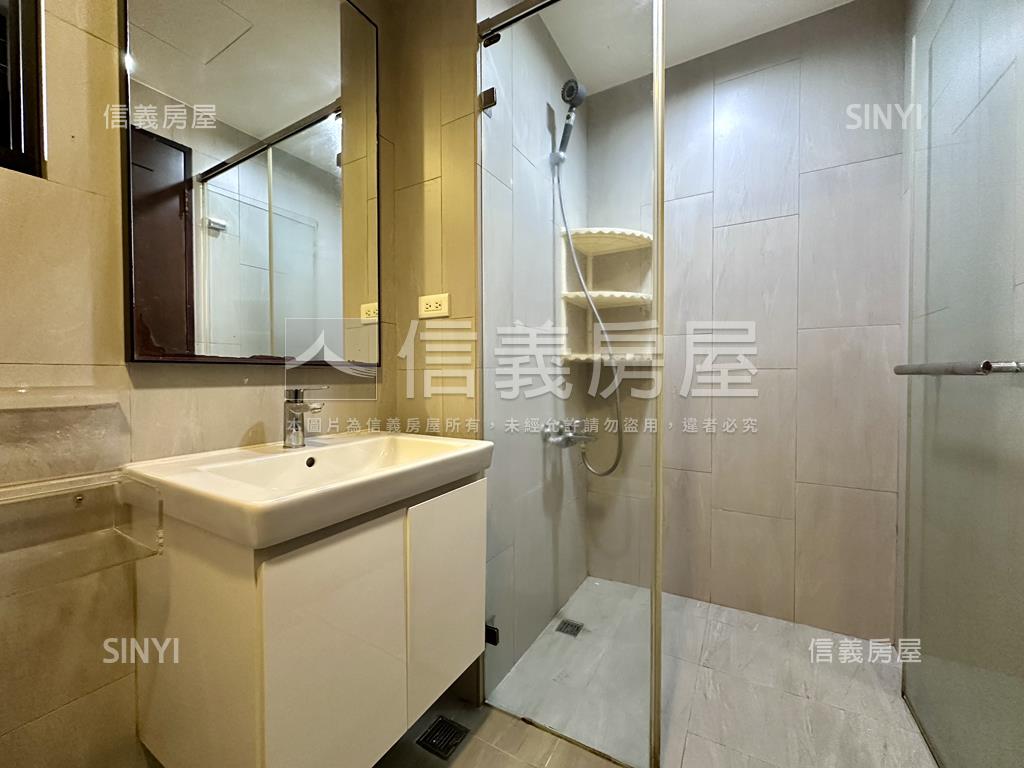 仁武高樓河景三房平車房屋室內格局與周邊環境