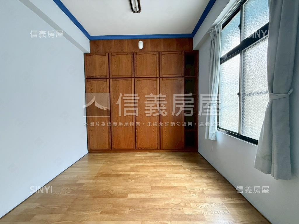歸仁國中｜傳統車庫透天房屋室內格局與周邊環境