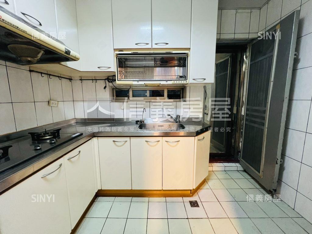 新！芝山捷運旁金店辦房屋室內格局與周邊環境