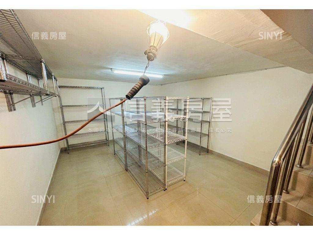 南京三民五米寬潛力店面房屋室內格局與周邊環境