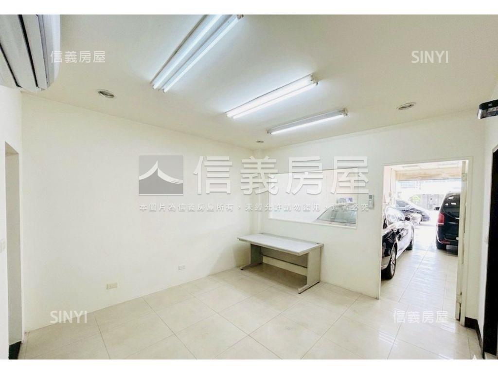 南京三民五米寬潛力店面房屋室內格局與周邊環境