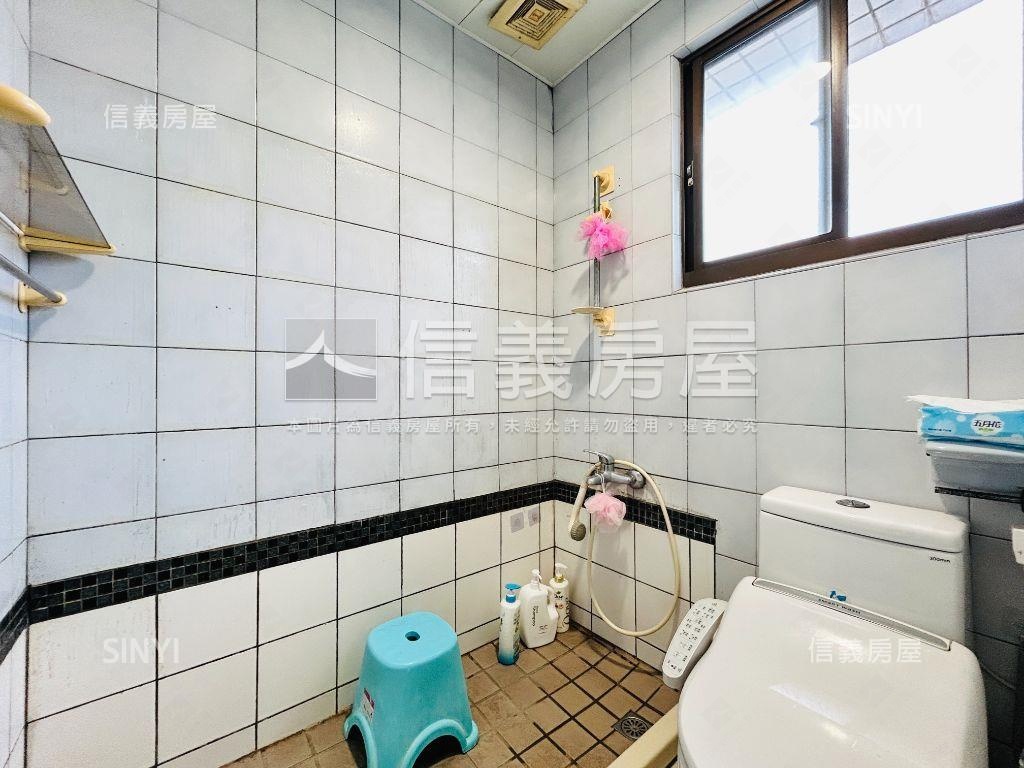 近關渡捷運站３房車位房屋室內格局與周邊環境