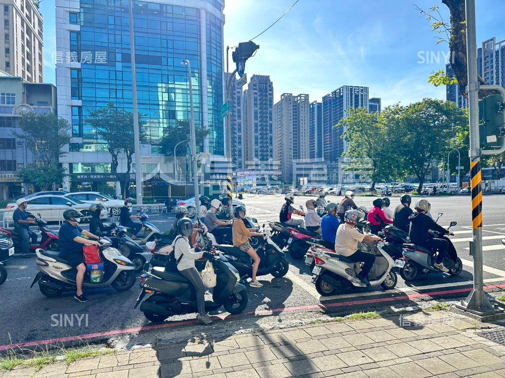 近農十六美術館的土地房屋室內格局與周邊環境