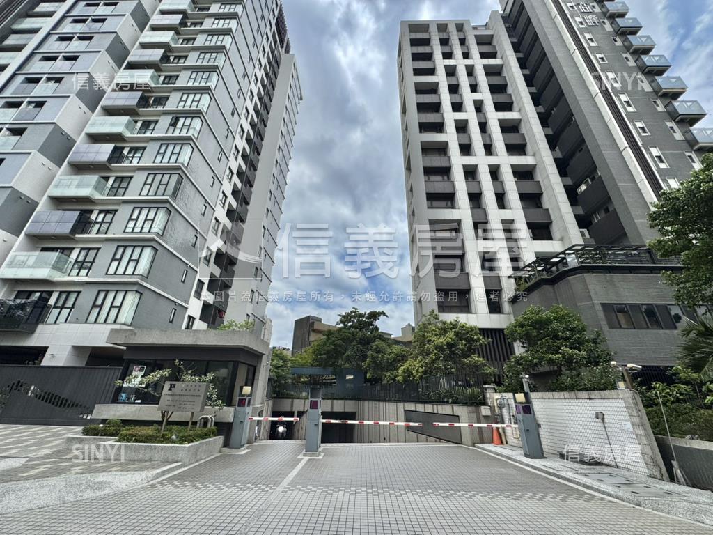 長群享享獨立大車位房屋室內格局與周邊環境