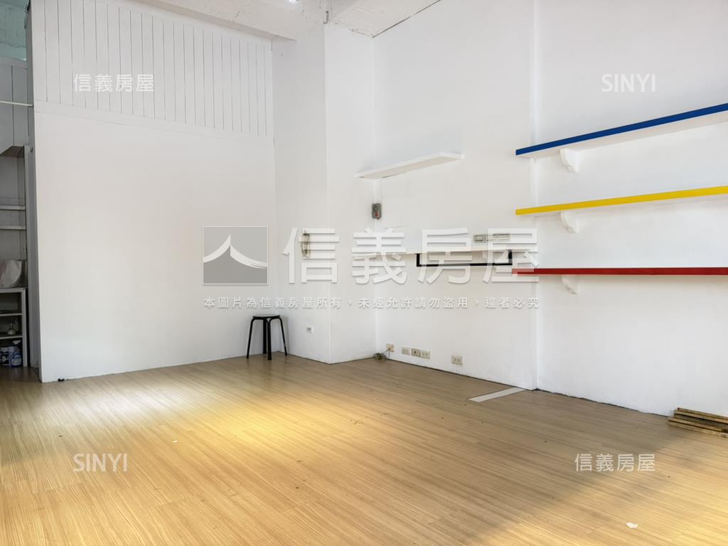 英明街三角窗金店房屋室內格局與周邊環境