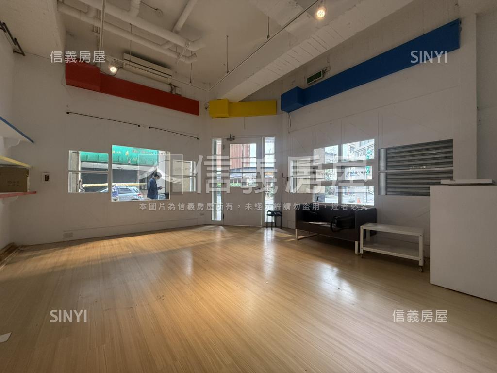 英明街三角窗金店房屋室內格局與周邊環境