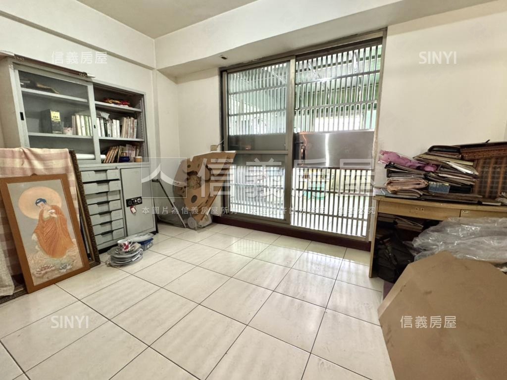 店長推～捷運昌平臨路透天房屋室內格局與周邊環境
