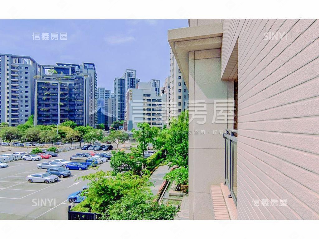 中港層峰三房平車附露臺房屋室內格局與周邊環境