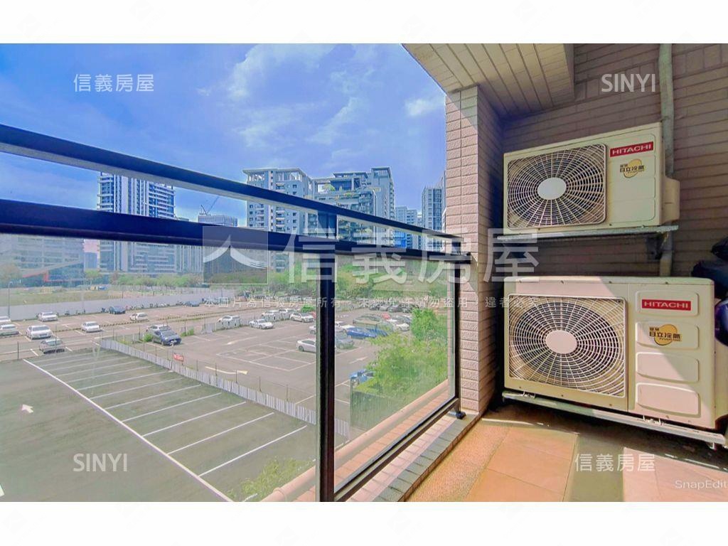 中港層峰三房平車附露臺房屋室內格局與周邊環境