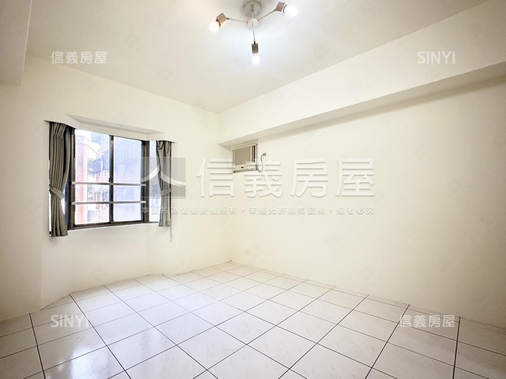 公園我家電梯四房房屋室內格局與周邊環境