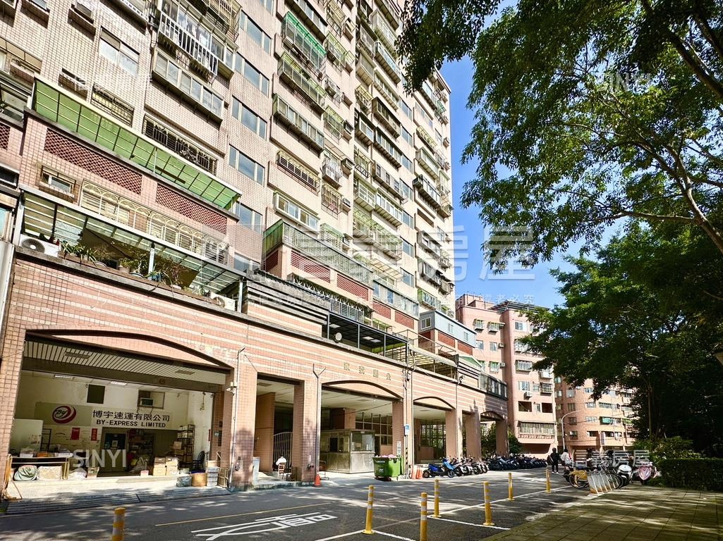 公園我家電梯四房房屋室內格局與周邊環境