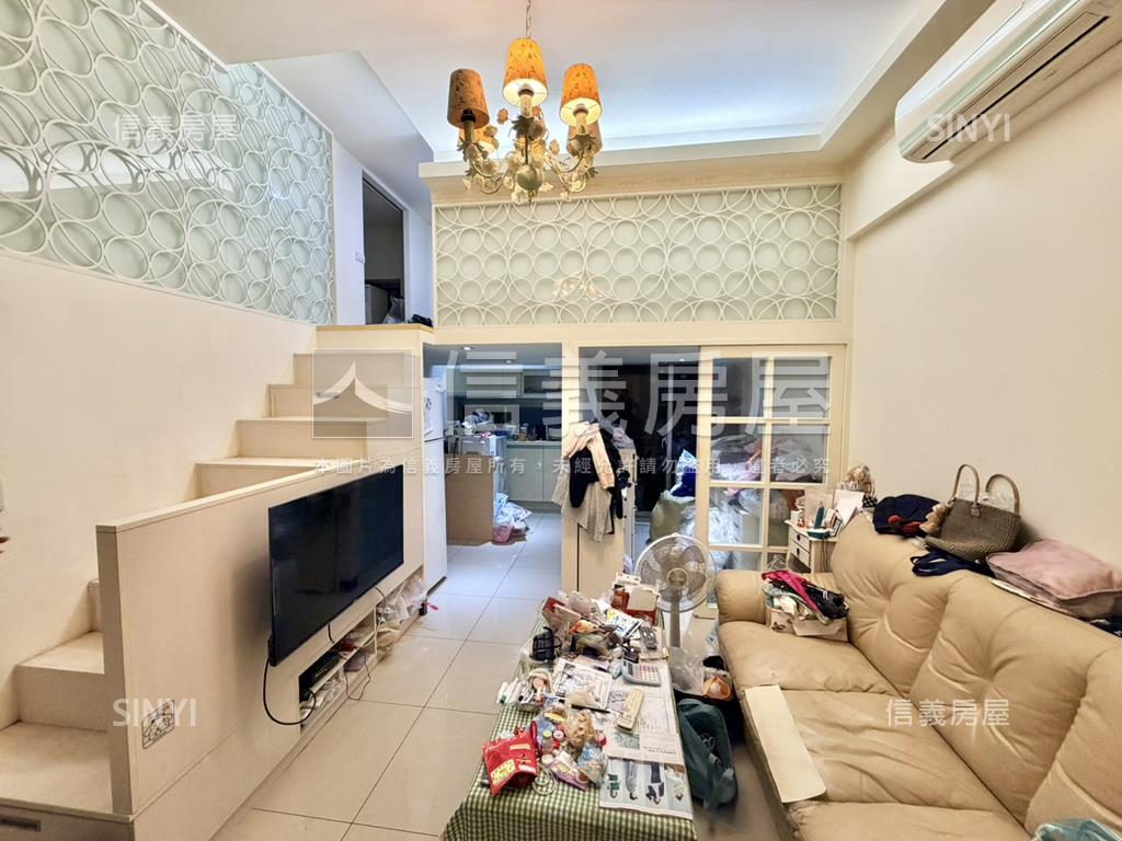 星光環邊間挑高三米六房屋室內格局與周邊環境