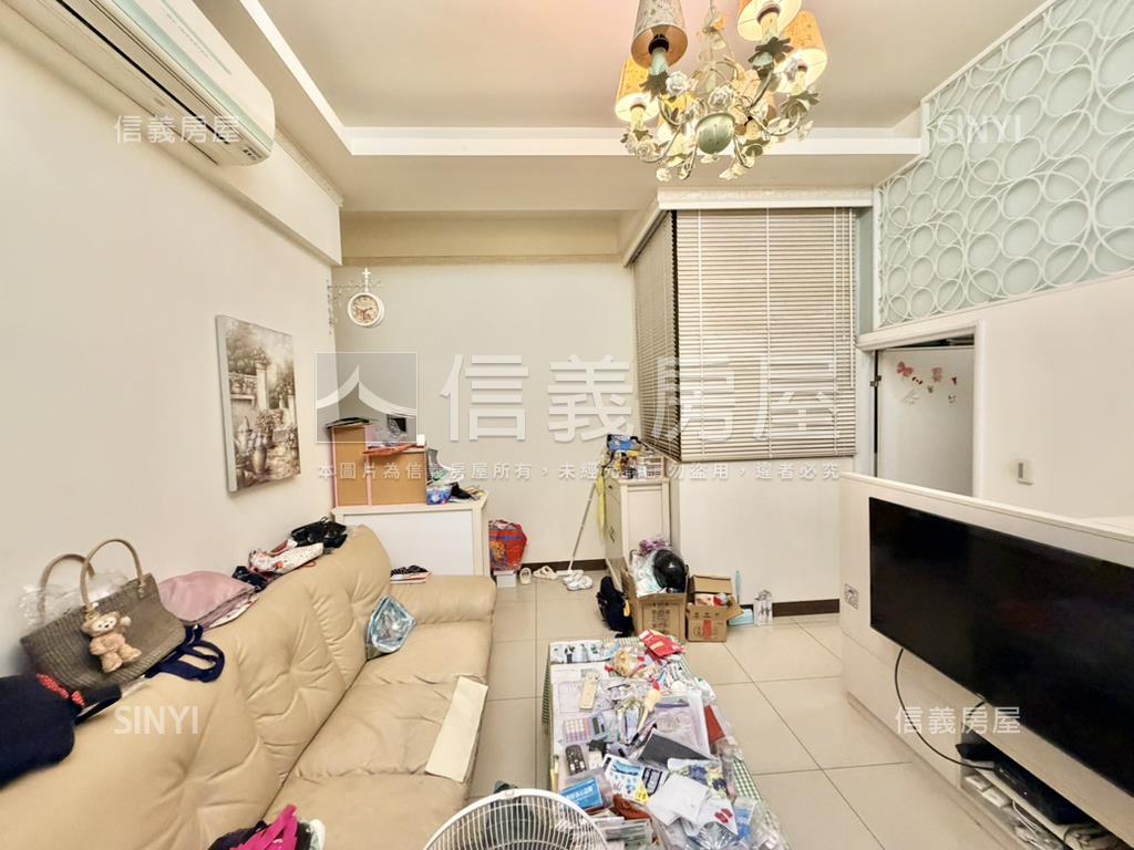 星光環邊間挑高三米六房屋室內格局與周邊環境