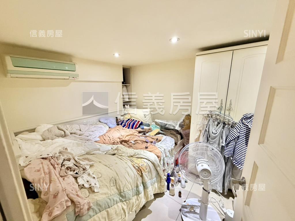 星光環邊間挑高三米六房屋室內格局與周邊環境