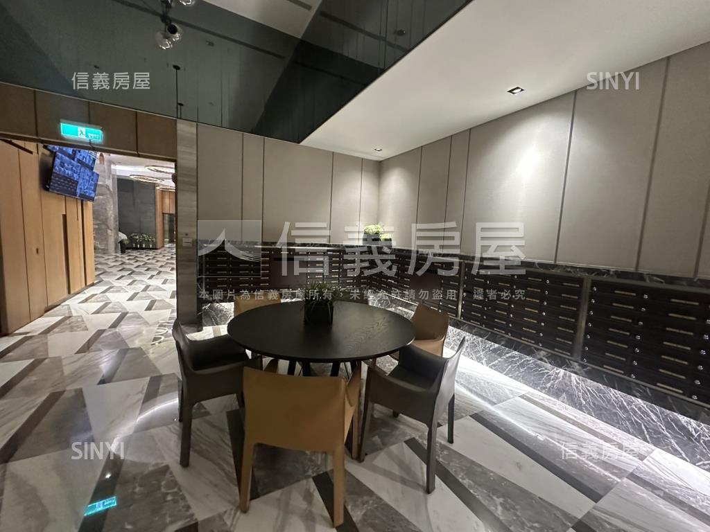 江翠ＯＮＥ採光裝潢二房房屋室內格局與周邊環境