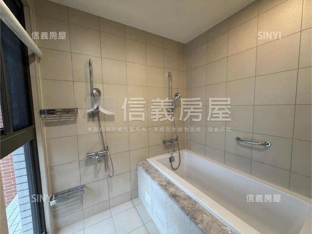 大毅讚幸福雙平車位帝王戶房屋室內格局與周邊環境