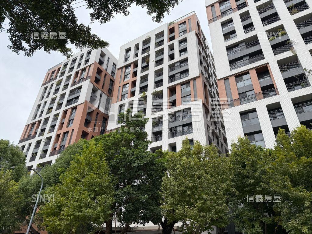 大毅讚幸福雙平車位帝王戶房屋室內格局與周邊環境