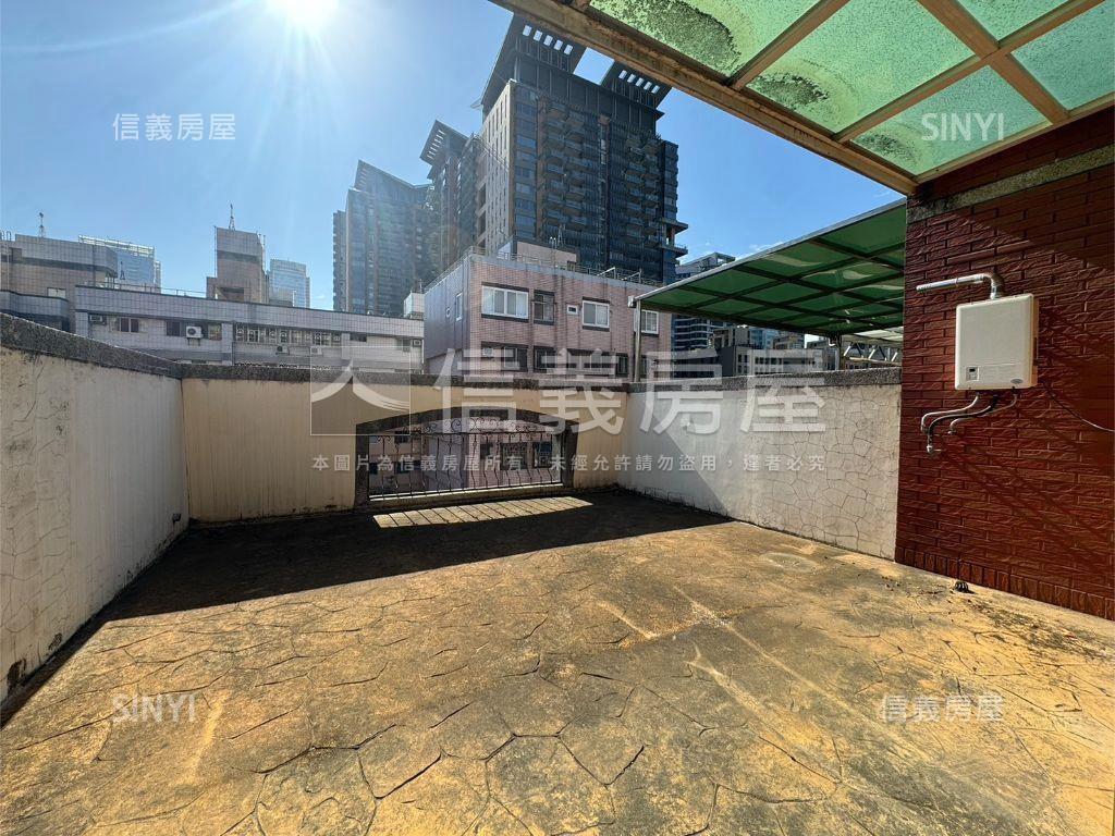 專任！上安路朝南整棟透店房屋室內格局與周邊環境