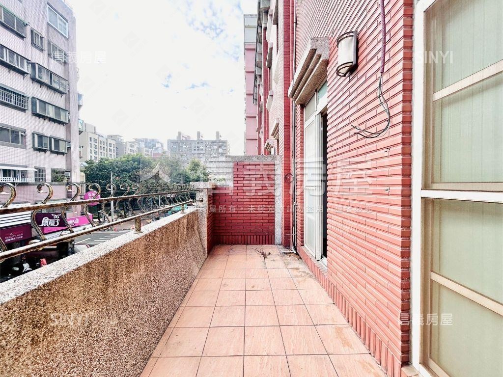 專任！上安路朝南整棟透店房屋室內格局與周邊環境