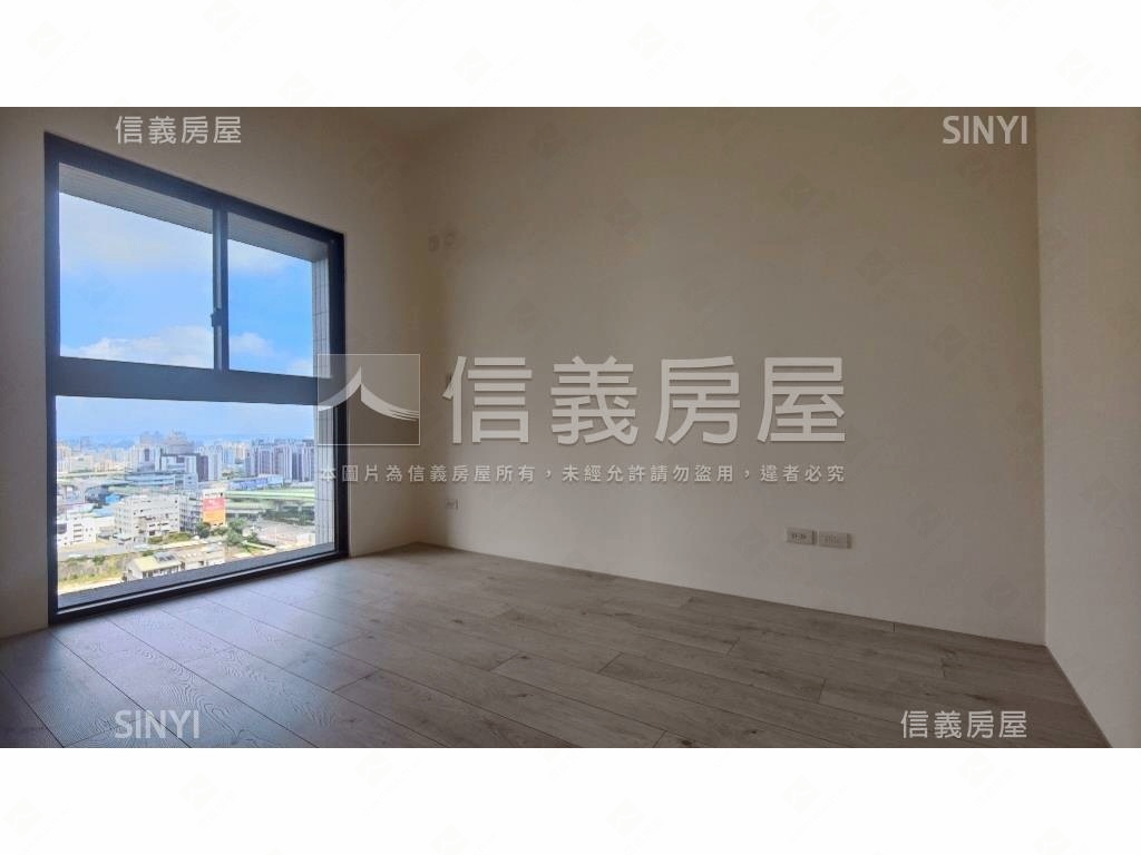 裕翔研山頂樓景觀帝王戶房屋室內格局與周邊環境
