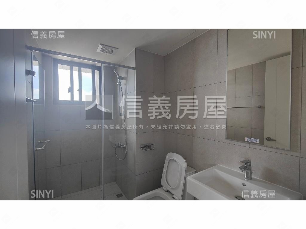 裕翔研山頂樓景觀帝王戶房屋室內格局與周邊環境